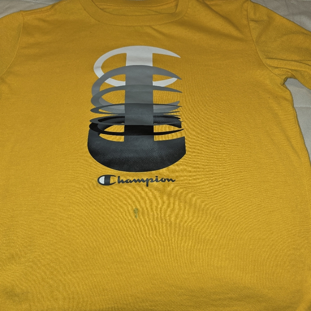 🎄CHAMPION SHIRT